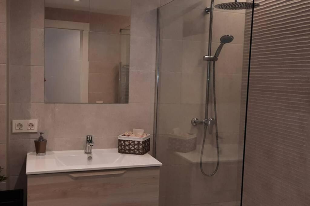 Apartamentos Milan 2 Oviedo Exterior photo